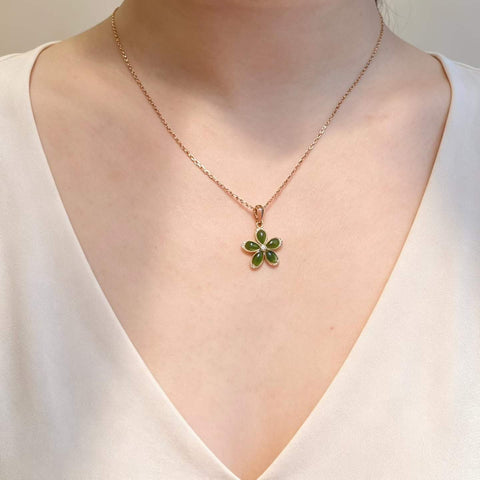 Kalung giok lima kelopak sudah termasuk ongkos kirim dan pajak.