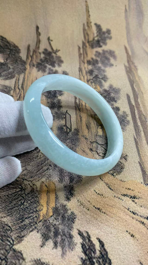 Gelang giok Xiuyan tipe es yang indah - permata biru langit, diameter dalam: 60,5 mm, lebar tepi: 13 mm, termasuk ongkos kirim dan pajak.