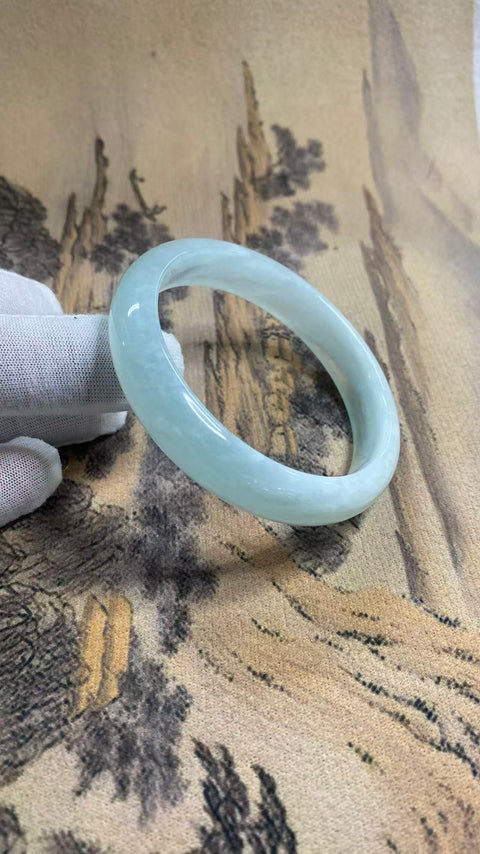 Gelang giok Xiuyan tipe es yang indah - permata biru langit, diameter dalam: 60,5 mm, lebar tepi: 13 mm, termasuk ongkos kirim dan pajak.