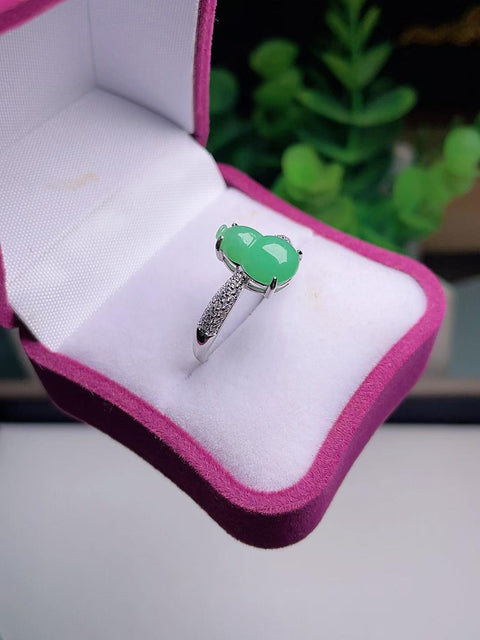 Cincin giok alami 💍 Bahan tambang lama, rangka perak 925, batu permata 12 x 8 cm termasuk ongkos kirim dan pajak.