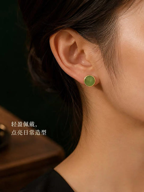 Anting-anting cermin bulat dari giok, termasuk ongkos kirim dan pajak.