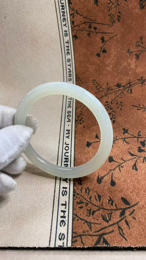 Gelang giok Xiuyan yang indah, diameter dalam: 59mm, termasuk ongkos kirim dan pajak.