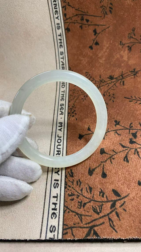 Gelang giok Xiuyan yang indah, diameter dalam: 59mm, termasuk ongkos kirim dan pajak.