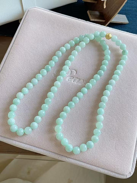 Rantai giok alami, material tambang lama, tembus pandang yang sangat baik, tekstur halus, warna dasar hijau kacang. Cocok untuk gelang dan rantai sweater. Ukuran: 8mm. Harga sudah termasuk ongkos kirim dan pajak.