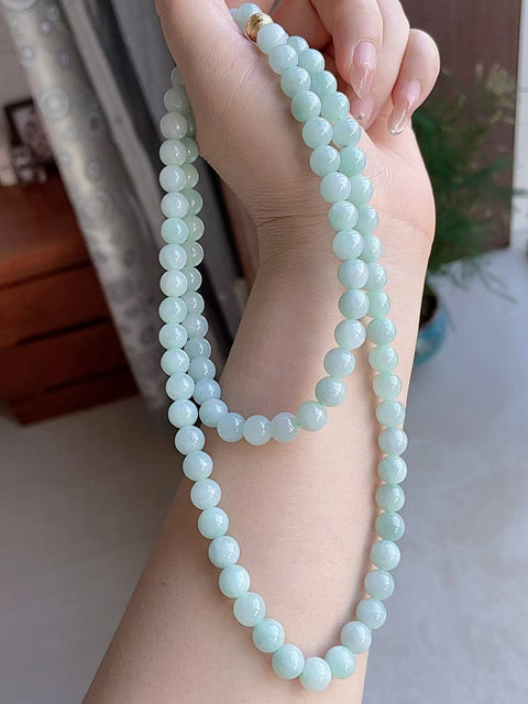 Rantai giok alami, material tambang lama, tembus pandang yang sangat baik, tekstur halus, warna dasar hijau kacang. Cocok untuk gelang dan rantai sweater. Ukuran: 8mm. Harga sudah termasuk ongkos kirim dan pajak.