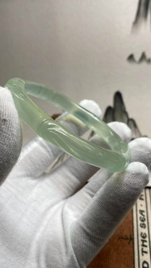 Bambu Membawa Kedamaian dan Kemakmuran: Gelang Ukir Giok Xiuyan Hijau Es yang Indah - Meningkat Selangkah demi Selangkah, Diameter Dalam: 60mm, Ketebalan Gelang: 10mm, Batu Alam, Semua Terbentuk Secara Alami, Termasuk Ongkos Kirim dan Pajak.