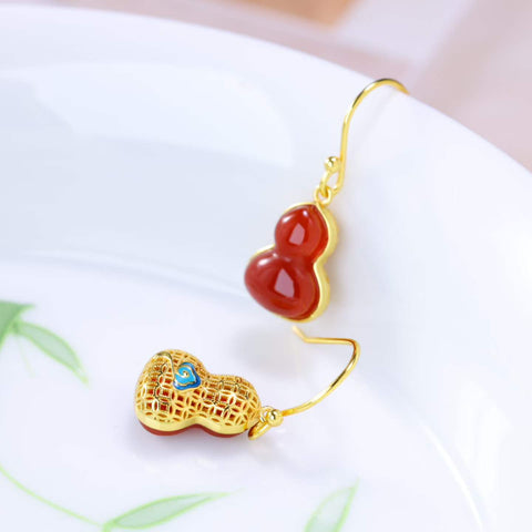 M22901-2# Anting Enamel Berbentuk Labu Perak Sterling 925 dengan Inlay Agate Merah. Desain sederhana, bergaya dan elegan, segar dan anggun, serbaguna untuk pemakaian sehari-hari maupun kerja. Ukuran: 9*12 mm. Termasuk ongkos kirim dan pajak.
