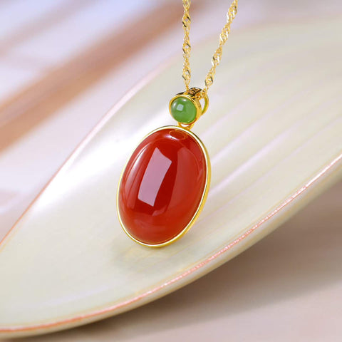M28012A-2# Liontin perak sterling 925 bertatahkan akik merah dan giok cabochon. Desain baru, gaya unik, pengerjaan yang indah. Dimensi: 10*14 cm. Harga sudah termasuk ongkos kirim dan pajak.
