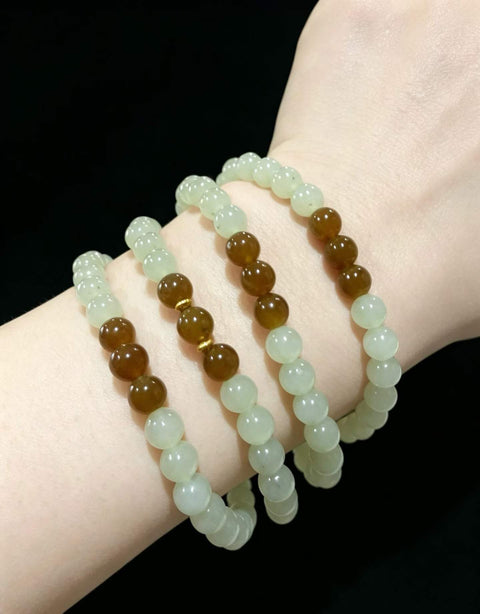 Gelang giok Hetian empat untai 6mm! Bisa juga dipakai sebagai kalung! Ongkos kirim dan pajak sudah termasuk.
