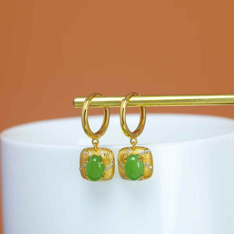 【Nama】Anting-anting Giok Hetian Bertatahkan Perak S925  【Nomor Barang】12269-2# 【Spesifikasi】Batu Mentah: 5*7 cm Termasuk ongkos kirim dan pajak.