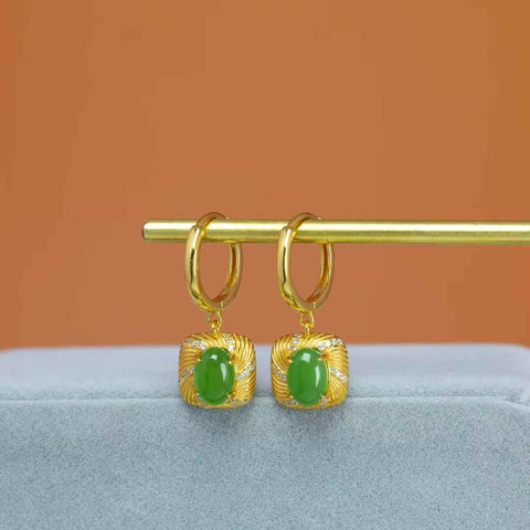 【Nama】Anting-anting Giok Hetian Bertatahkan Perak S925  【Nomor Barang】12269-2# 【Spesifikasi】Batu Mentah: 5*7 cm Termasuk ongkos kirim dan pajak.