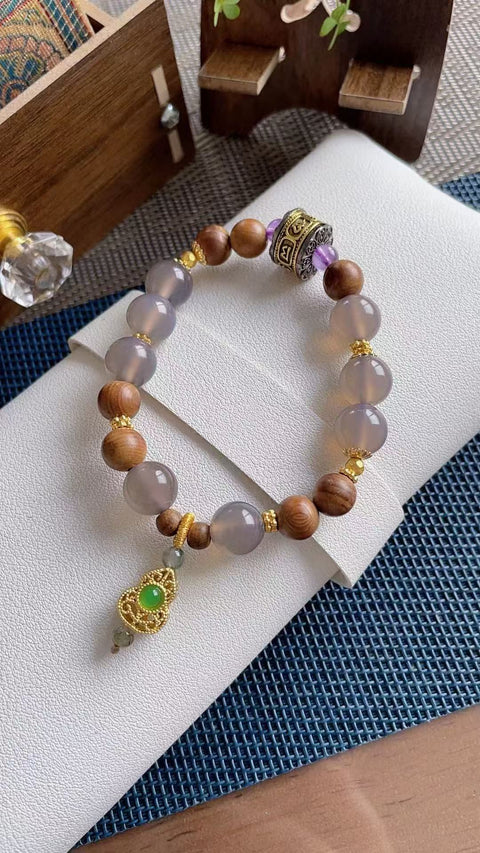 Gelang kalsedon alami, warna ungu keabu-abuan yang indah, ukuran 1.0, termasuk ongkos kirim dan pajak.