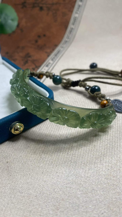 Gelang Keberuntungan untuk Kehidupan: Gelang giok Xiuyan berwarna hijau es yang indah, diukir dengan halus, cocok untuk pemakai dengan ukuran pinggang 60 atau lebih besar. Ukuran: 74 x 11,5 mm. Harga sudah termasuk ongkos kirim dan pajak.