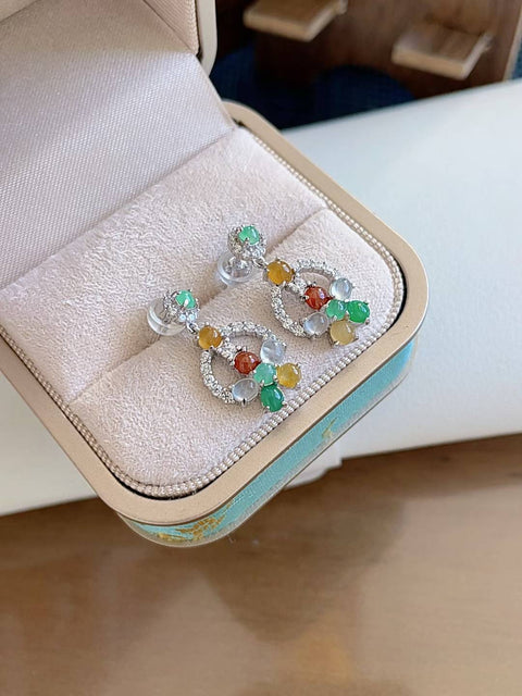 Anting-anting giok alami, terbuat dari material tambang lama, sangat tembus cahaya, dipasang pada perak 925, nilai yang luar biasa untuk uang Anda. Ongkos kirim dan pajak sudah termasuk.