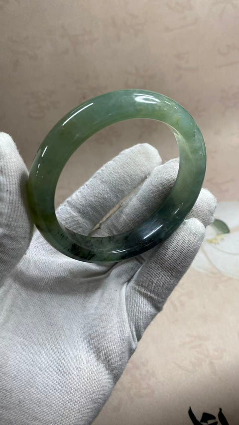 Gelang giok Xiuyan motif bunga magnolia yang indah, diameter dalam: 60,5 mm, lebar tepi: 13,8 mm, termasuk ongkos kirim dan pajak.