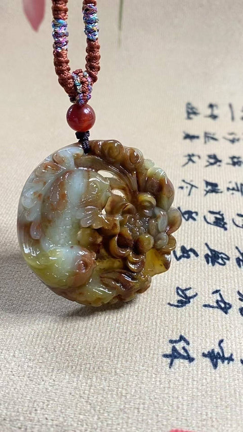 Berkah yang Menguntungkan dan Berlimpah (Semoga hidup Anda dipenuhi dengan sukacita dan kebahagiaan): Liontin giok Xiuyan yang indah, dimensi: 42 x 11,3 mm, termasuk ongkos kirim dan pajak.
