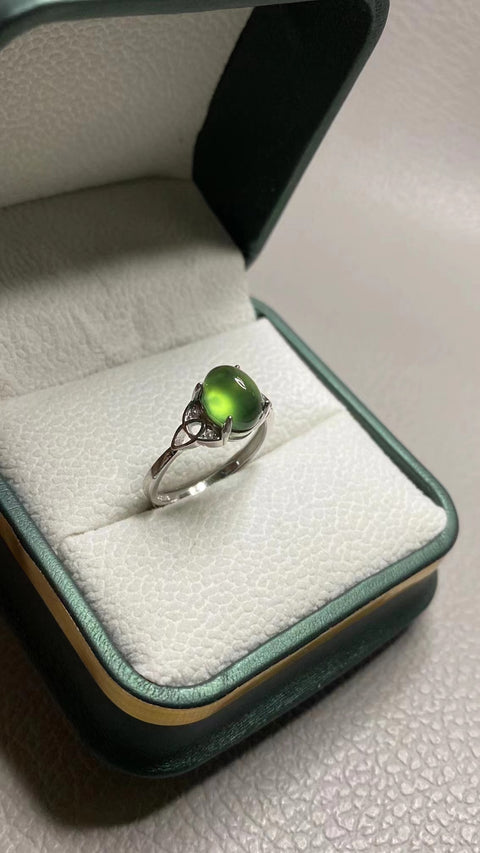 Cincin Giok Alami 925 perak dengan bezel yang dapat disesuaikan Ukuran 6 * 9mm Termasuk pajak pengiriman