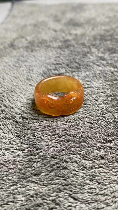 Cincin Giok Bunga Giok Cui Giok Alami Ukuran 17-18mm Giok bersih, halus, hangat dan bergaya.