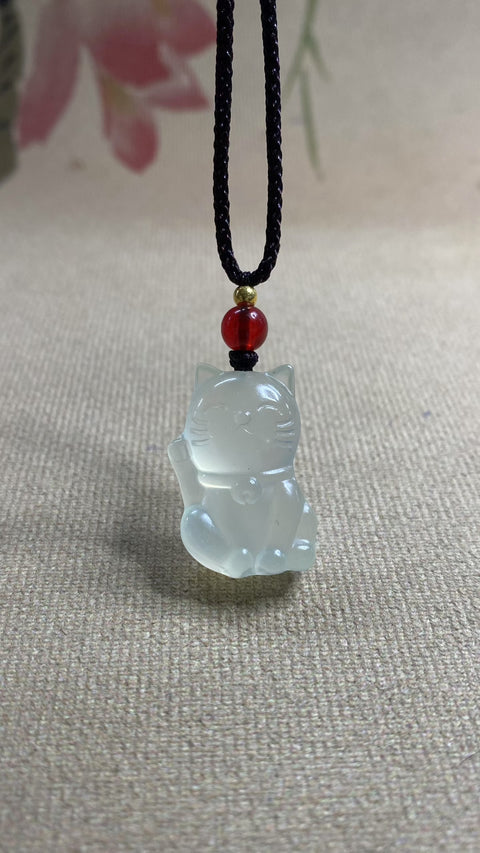 Lucky Cat: Liontin Giok Xiu yang Indah—Lucky Cat 🐱; Dimensi: 26 x 17 mm. Gratis ongkos kirim dan pajak.