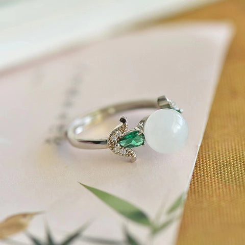 Cincin Giok Hetian Alami dengan Zirkonia Berwarna-warni Ukuran 8 * 8mm Ditetapkan dalam 925 Perak Gaya sederhana dan elegan Sertifikat sudah termasuk termasuk pajak pengiriman