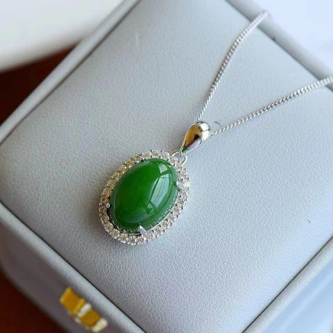 Set Kalung Telur Putri Jasper Alami dalam 925 Perak Ukuran 14 * 10mm Giok halus dan hangat Termasuk ongkos kirim dan pajak.
