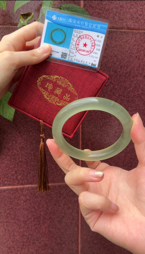 Gelang Giok Cui Alami Ukuran 64-66mm, Ukuran Diameter 64/65 mm Lebar Sisi 11.8mm Giok terjadi secara alami Pola acak Termasuk Pajak Pengiriman