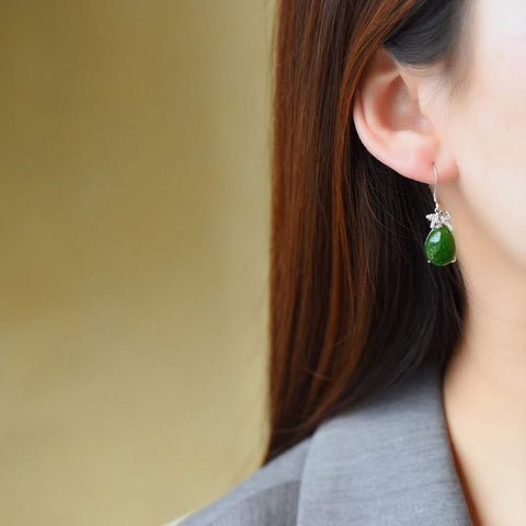 s925 perak dengan anting-anting giok giok Hetian [No.] 12148 # [Spesifikasi] Giok 10 × 14mm bersih, halus, dan hangat Termasuk pajak pengiriman