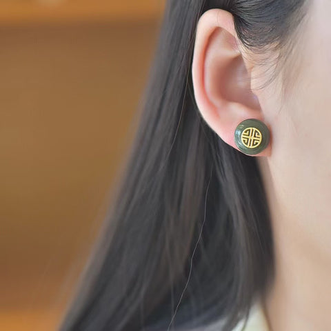2347Q-6 Anting-anting Pejantan Jasper Alami Ukuran 13 * 13mm Giok baik-baik saja dan hangat, gaya yang indah, sudah termasuk pajak pengiriman.