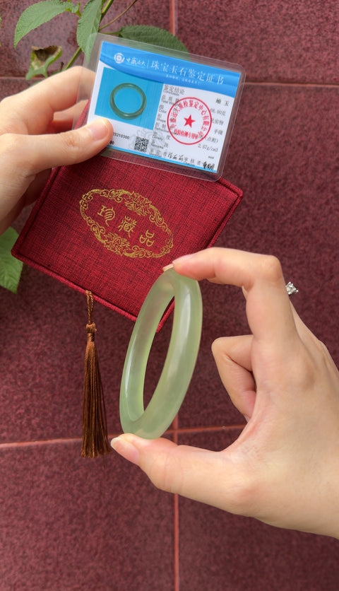 Gelang Giok Cui Alami Ukuran 64-66mm, Ukuran Diameter 64/65 mm Lebar Sisi 11.8mm Giok terjadi secara alami Pola acak Termasuk Pajak Pengiriman