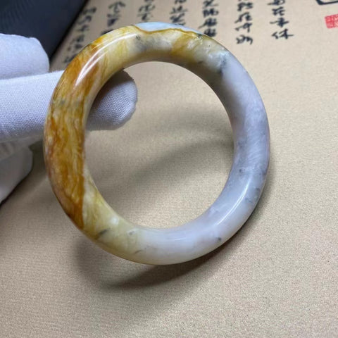 Gelang Giok Bunga Giok Cui Giok Alami Ukuran 57-59mm Ukuran 58.3mm Lebar Sisi 14.7mm Giok terjadi secara alami Pola acak Pengiriman dan pajak sudah termasuk.