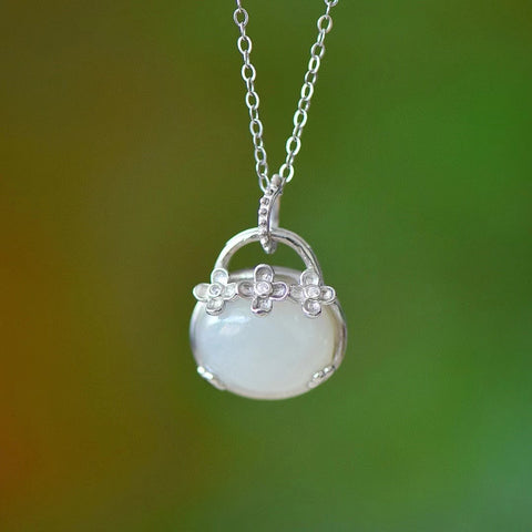 3324 Set Kalung Bao Bao Giok Hetian Giok Alami dari 925 Perak Giok bersih, halus dan hangat, gaya yang indah Ukuran 10 * 12mm Termasuk pajak pengiriman