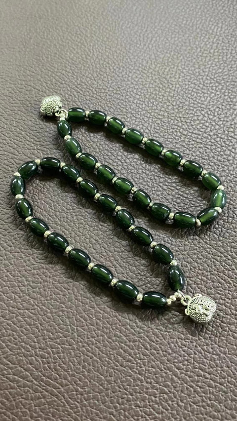 Batu giok Cui alami dengan tali bahan tua berwarna hijau penuh dengan aksesoris cantik Ukuran 6 * 8mm Batu giok bersih, halus dan hangat Sudah termasuk pajak pengiriman.