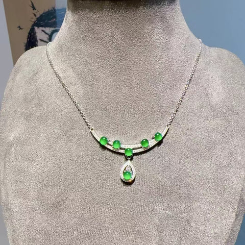 Kalung batu giok Guatemala alami yang terbuat dari batu giok perak 925 dengan ukuran 4 mm, panjang keseluruhan 45 cm (termasuk rantai perpanjangan 5 cm) Sudah termasuk pajak pengiriman.
