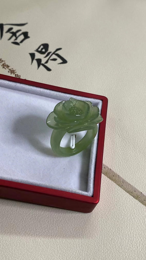 Giok Cui Giok Hijau Penuh Cincin Ukiran Tangan Giok Bersih, halus dan hangat Ukuran 18-20mm Sudah termasuk pajak pengiriman
