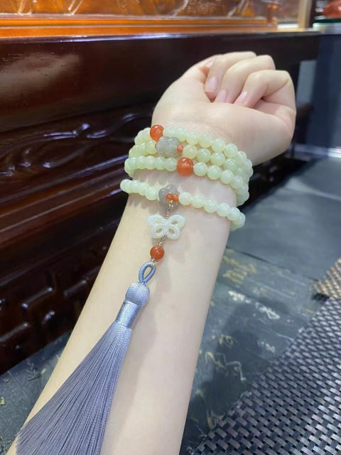 Kalung dan Gelang Giok Kuning dan Putih Alami 108 Buah Gioknya bersih dan halus; gayanya indah Ukuran 6mm Pengiriman dan pajak sudah termasuk.
