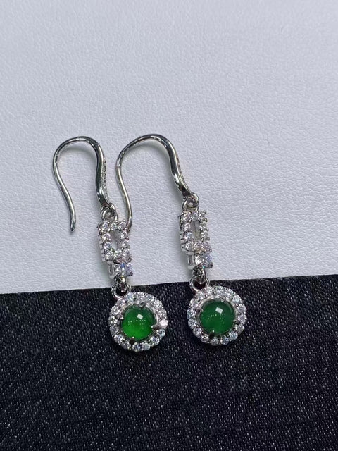 Anting-anting Giok Guatemala Alami yang terbuat dari batu giok perak 925 yang bersih, halus, dan hangat Sudah termasuk pajak pengiriman.