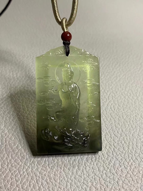 Liontin gradien giok halus dengan giok yang halus dan hangat untuk melambangkan perlindungan naga Ukuran 51,8 * 31mm Sudah termasuk ongkos kirim dan pajak