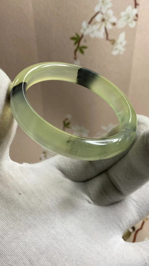 Gelang Lukisan Warna Musim Semi Giok Cui Giok Alami Ukuran 55-57mm Ukuran 56.8mm Lebar Sisi 11.7mm Giok terjadi secara alami Pola acak Pajak Pengiriman Termasuk