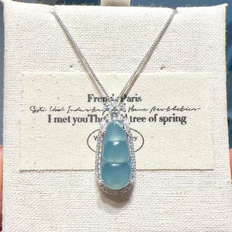 Kalung Labu Jadeite Guatemala yang terbuat dari perak 925 perak Ukuran sekitar 18mm Gaya sangat indah & sudah termasuk pajak pengiriman