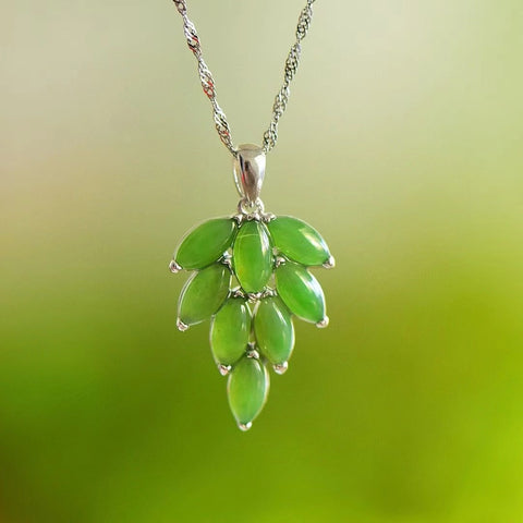 Set Kalung Daun Jasper Alami dari Perak 925 Model: Giok Bersih, Halus dan Hangat Sudah termasuk pajak pengiriman.