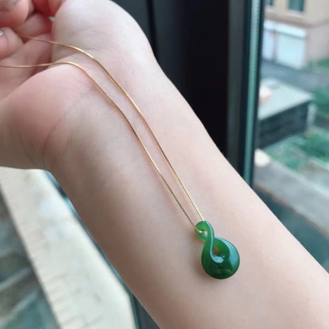Kalung Jepitan Jasper Alami 8 Jepitan Dua jenis rantai perak 925 tersedia & nbsp; Giok bersih dan halus serta hangat Ukuran 12 * 17mm Sudah termasuk pajak pengiriman.
