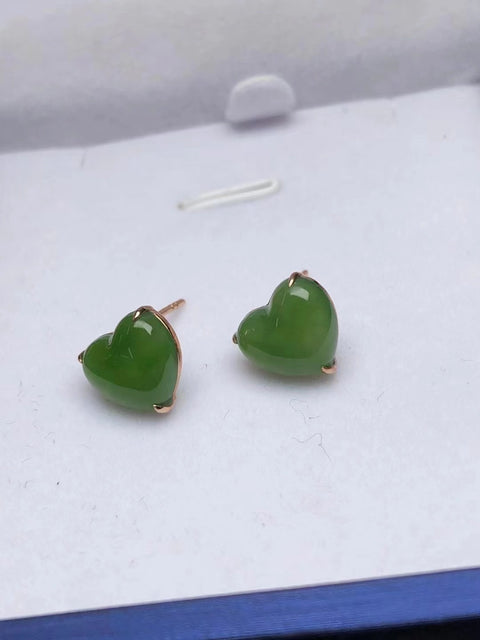 Anting Giok Giok Jasper Hotan Alami dalam Pengaturan Emas 18k Ukuran 10 * 9mm Giok bersih, halus dan hangat Sudah termasuk pajak pengiriman.