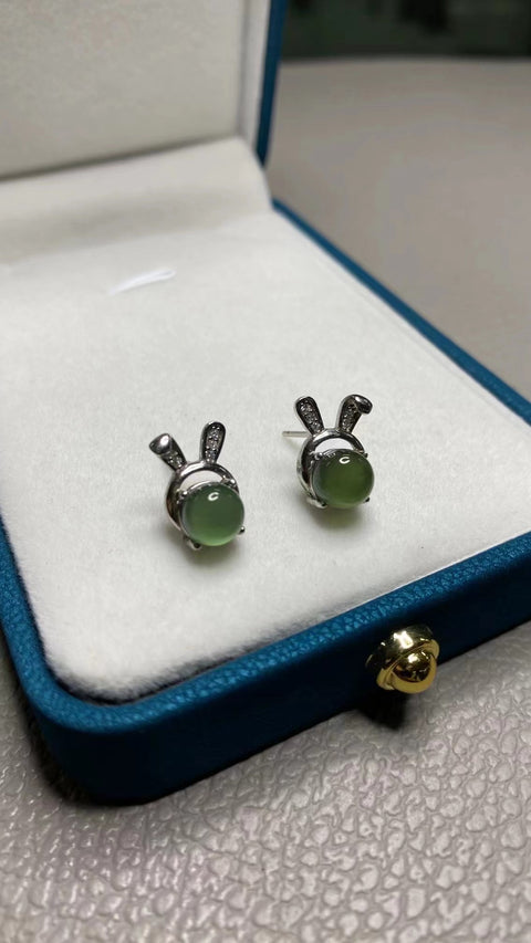 Anting Giok Alami dari Perak 925 Ukuran 6,3 mm Giok bersih dan halus Gayanya sangat indah Sudah termasuk pajak pengiriman