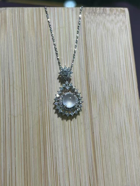 Kalung Giok Alami dari 925 Perak; Ukuran 7mm Giok halus dan hangat Termasuk pajak pengiriman.