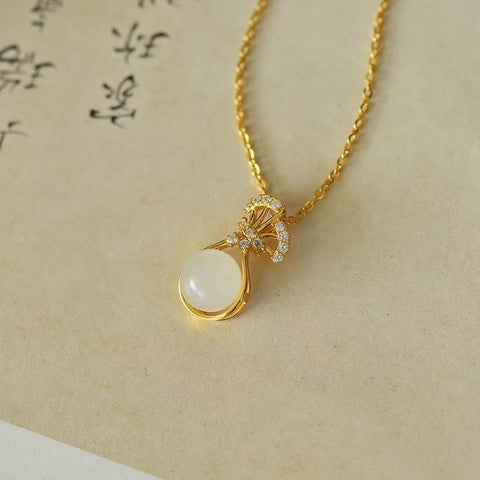 3416-2 Kalung Tas Uang Manik-manik Bulat Giok Hetian Giok Alami Ukuran 8 * 8mm 925 Gaya Tatahan Perak Sudah termasuk pajak pengiriman.