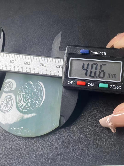 Jadeite alami, bunga mengambang, tidak ada tanda liontin liontin batu giok kualitas bersih, halus, gaya hangat, ukuran atmosfer seperti yang ditunjukkan, sudah termasuk pajak pengiriman.