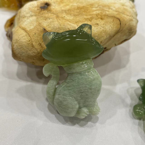 Kucing Keberuntungan: Liontin Giok Alami - Kucing Keberuntungan🐱, Ukuran: 46✖️28mm Sudah termasuk ongkos kirim dan pajak.