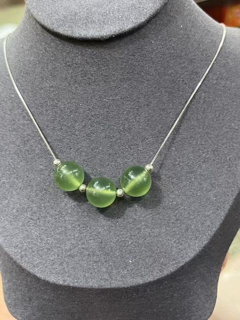 Kalung Giok Alami 925 Perak Ukuran 12mm Giok bersih, halus dan hangat Termasuk ongkos kirim dan pajak.
