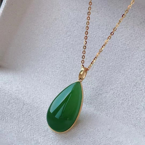 Gaya Kalung Jasper Alami Pengaturan Emas 18k Sederhana Ukuran 10 * 18mm Giok bersih, halus dan hangat Rantai 925 Perak Berwarna-warni Sudah termasuk pajak pengiriman.
