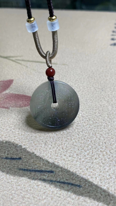 Giok Giok Cui Giok Gradien Gunung Hantu Uang Liontin Giok bersih, halus dan hangat Ukuran 27.8mm Termasuk Pajak Pengiriman